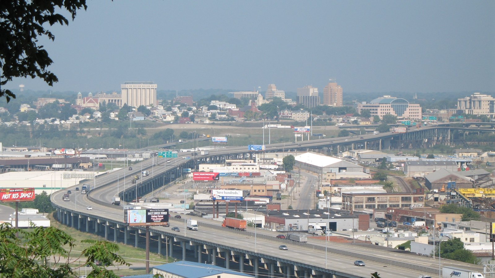 Interstate 70 crossing from Missouri into Kansas City, Kansas