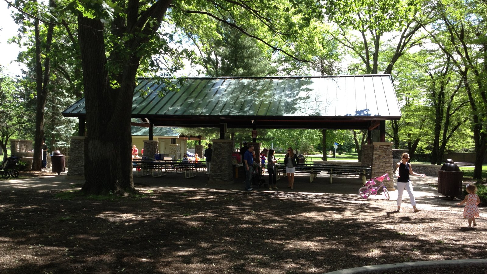 The dining pavilion at Franklin Park in Prairie Village, Kansas